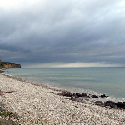 A 9 km, la Plage d'Or à Vierville sur mer